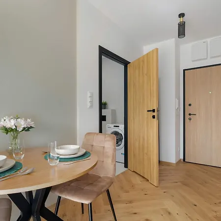 Meissnera Bright In With Parking By Renters * Poznań