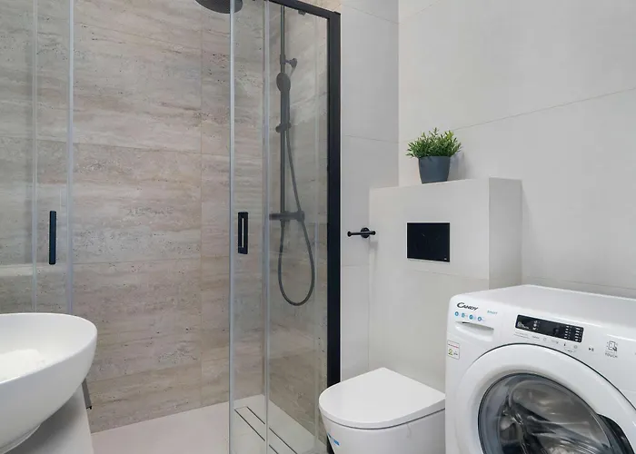 아파트 Meissnera Bright In With Parking By Renters 포즈난