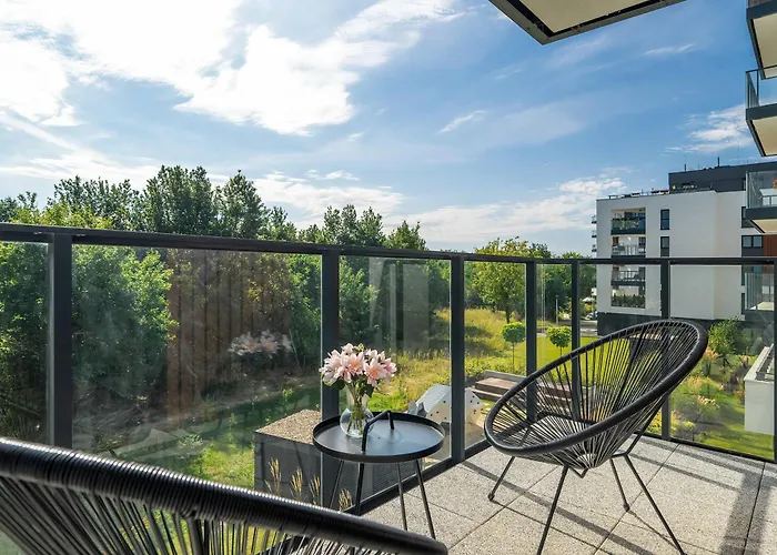 Meissnera Bright In With Parking By Renters 아파트